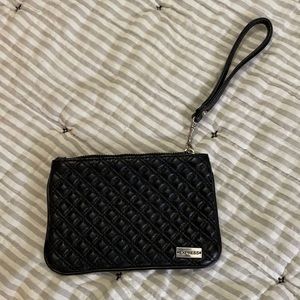 Black clutch